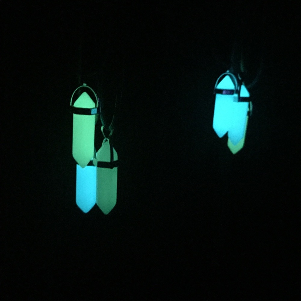 1 Glow Necklace